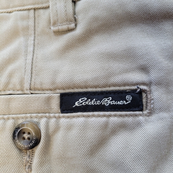 Vintage Eddie Bauer Pleated Shorts Mens 36 100% Cotton Khaki 90s Old Money - Picture 3 of 9